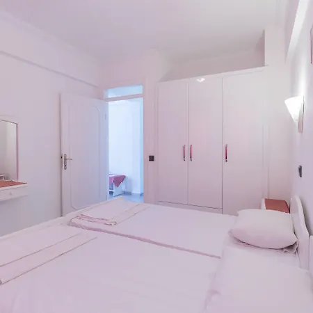 Sezin Мармарис